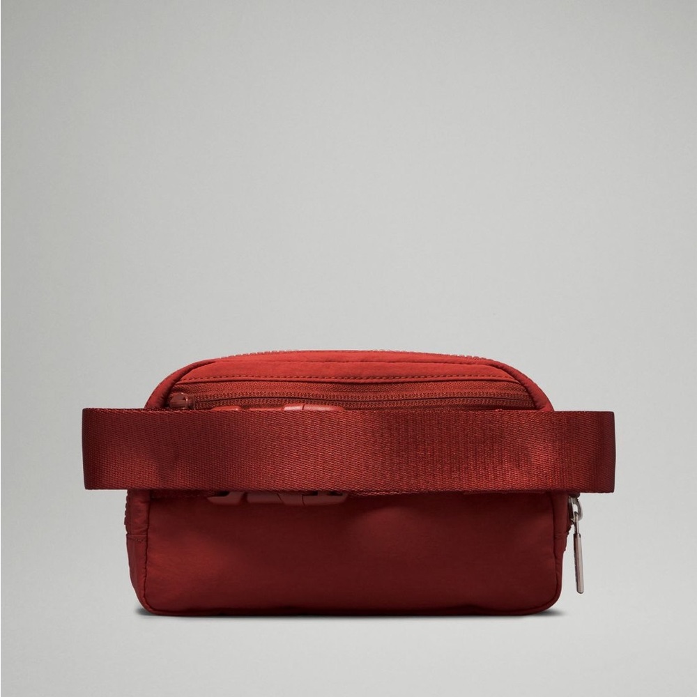 NWT Lululemon Everywhere Belt Bag 1L in Terra Orange - Picture 2 of 9